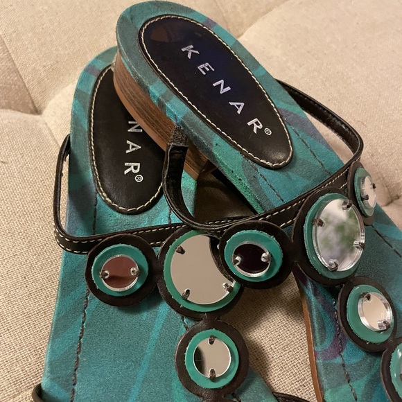 Sandals - Picture 4 of 4